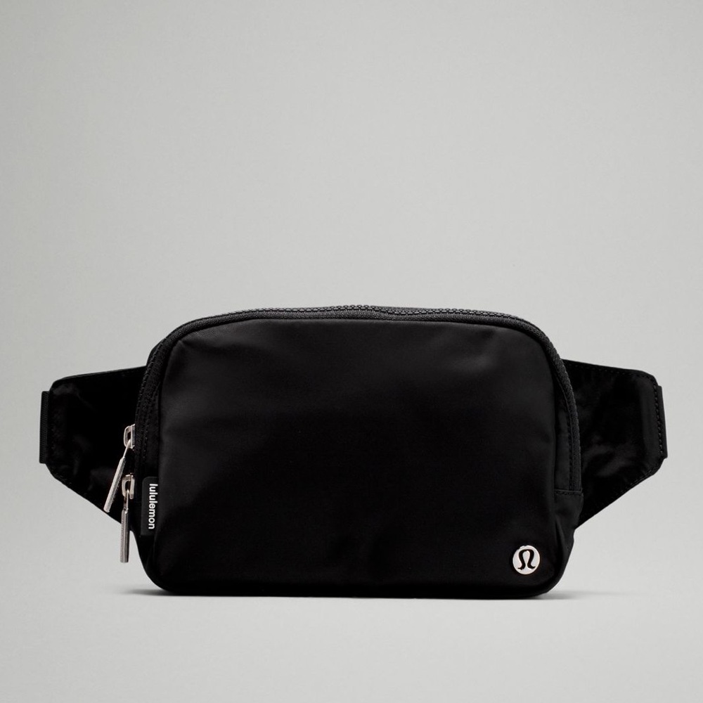 Lululemon EBB Larger - Black